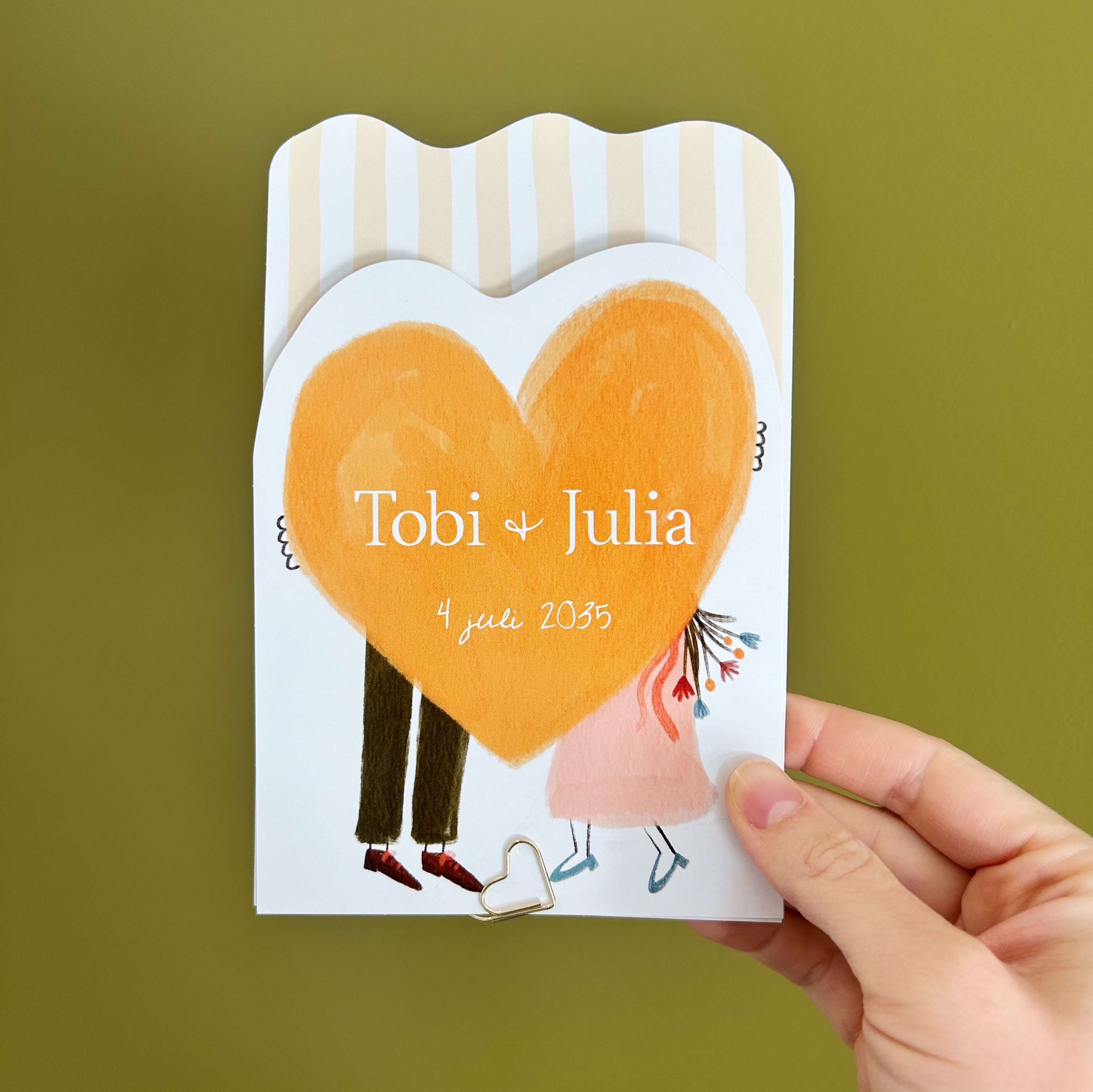 Labelkaart trouwkaart illustratie bruidspaar hartje