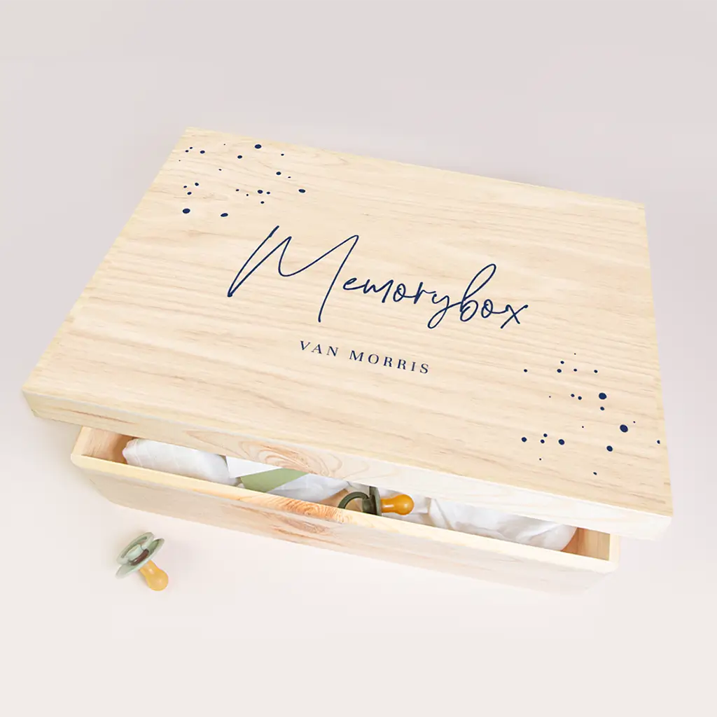 Memorybox met blauwe tekst en spetters