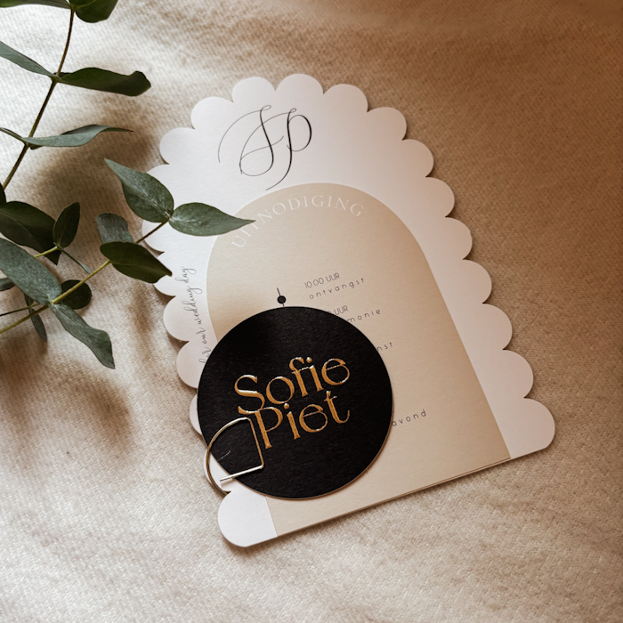 Trouwkaart set met schulprand in boogvorm