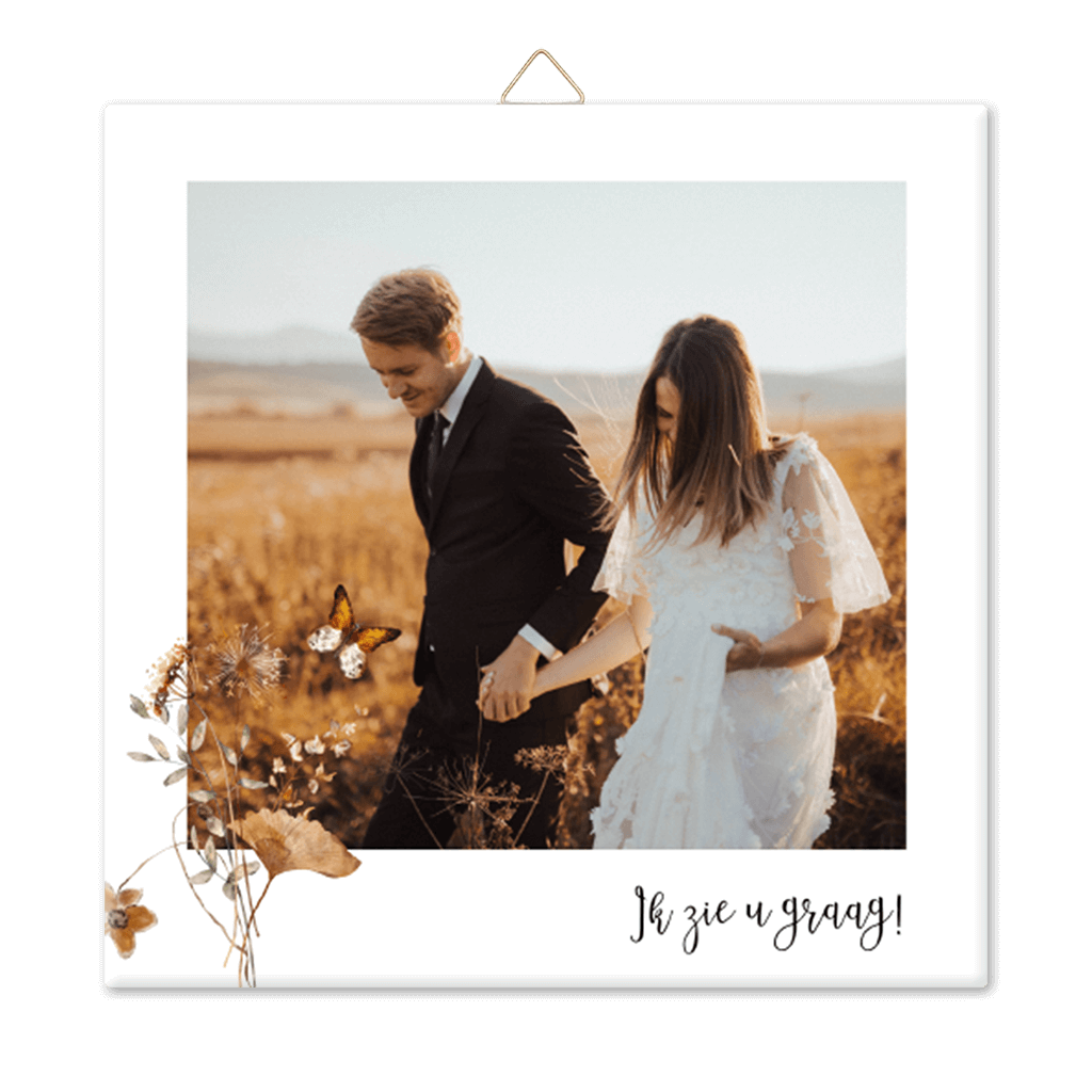 Keramiek tegeltje met foto en droogbloemen