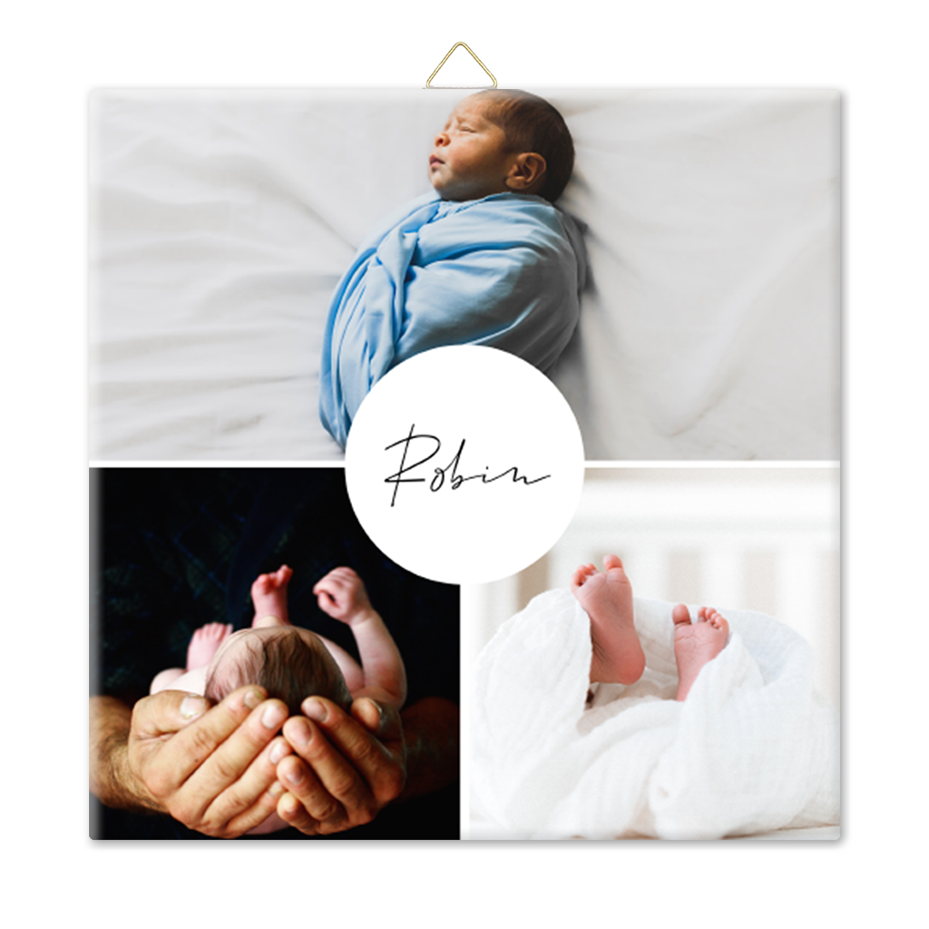 Keramiek tegeltje met drie babyfoto's  en tekstcirkel