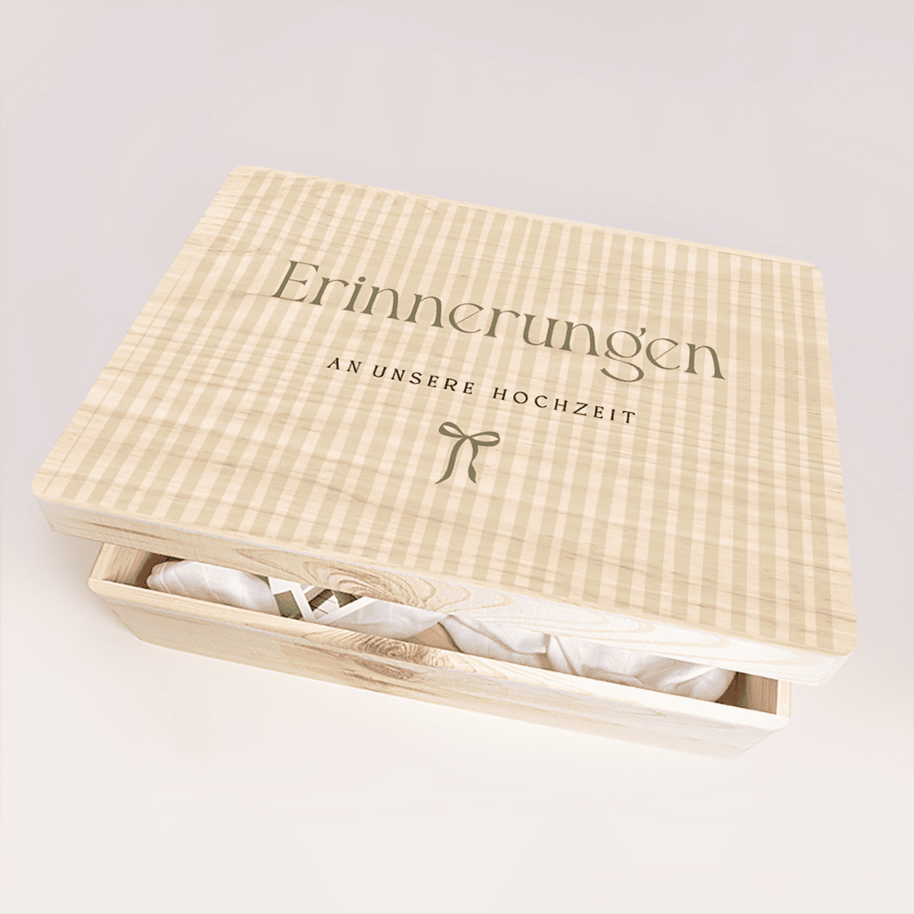 Erinnerungskiste Hochzeit mit Streifen und Schleife