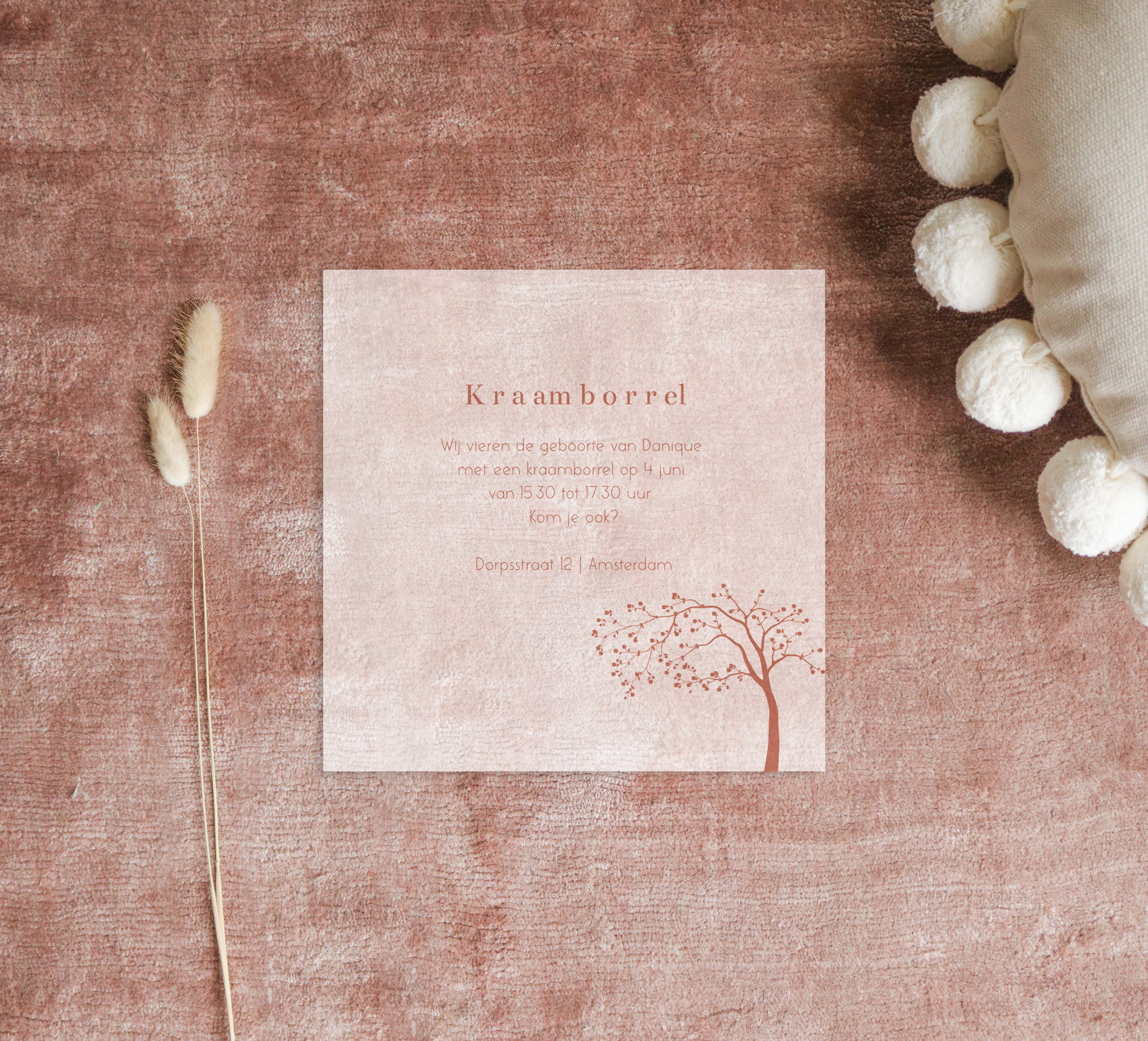 Kalkpapier kraamborrel uitnodiging met bloesemboom