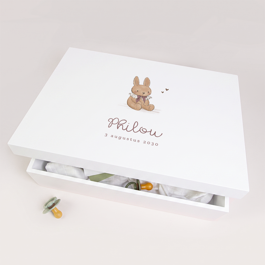 Memorybox wit met naam en konijntje