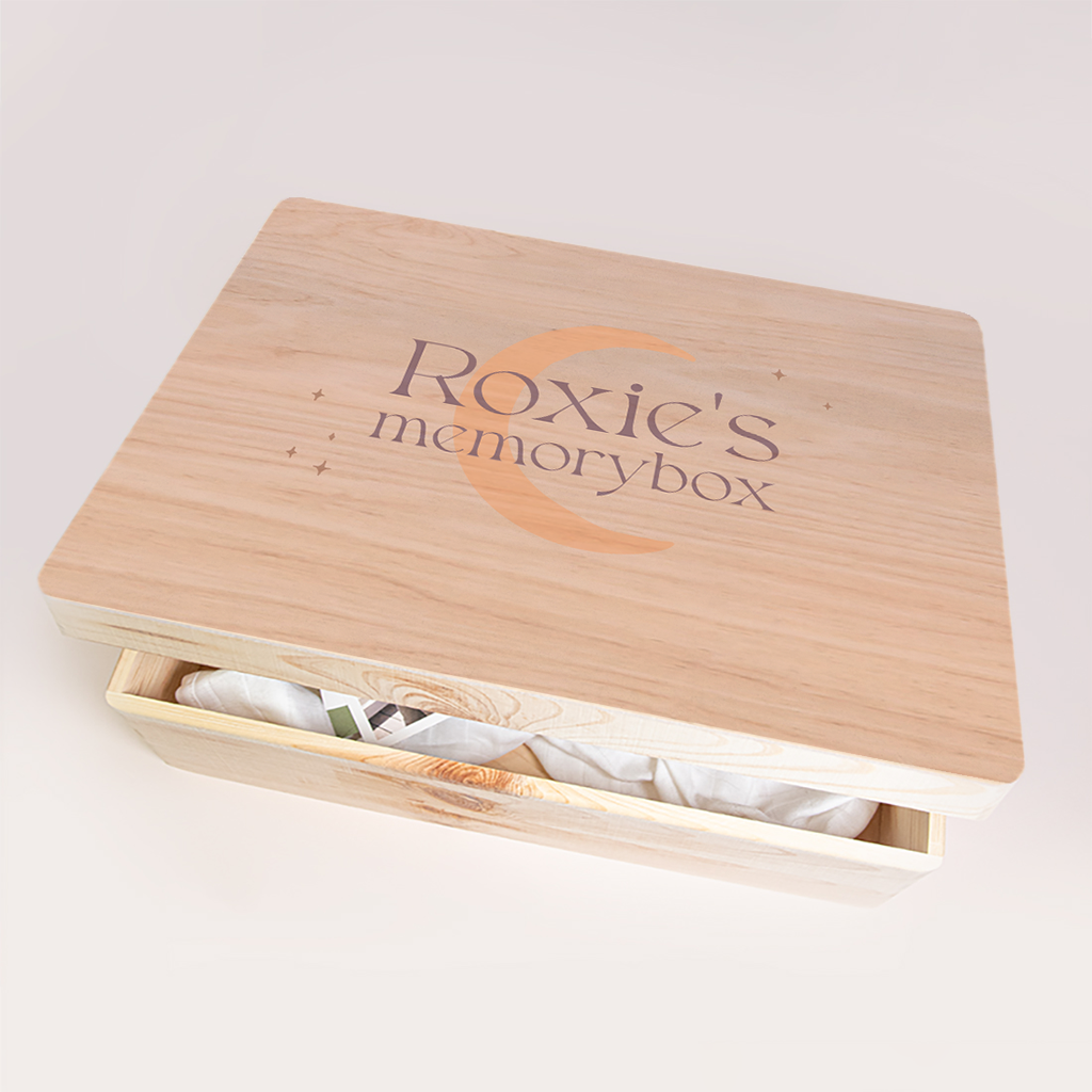 Memory box met naam, maan en sterren