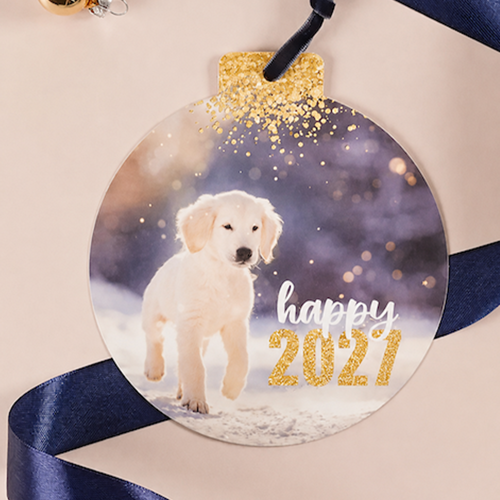 Kerstkaart in kerstbal vorm met foto en goudlook glitters