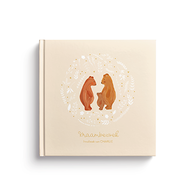 Kraambezoekboek met een familie beer, bloemen en blaadjes