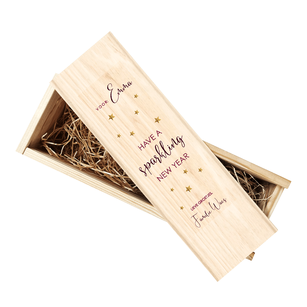 Wijnkist met nieuwjaarswens en vrolijke sterren