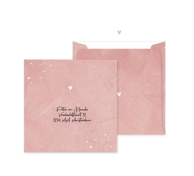 Mooie envelop op maat met roze velvet-look, hartje en spetters