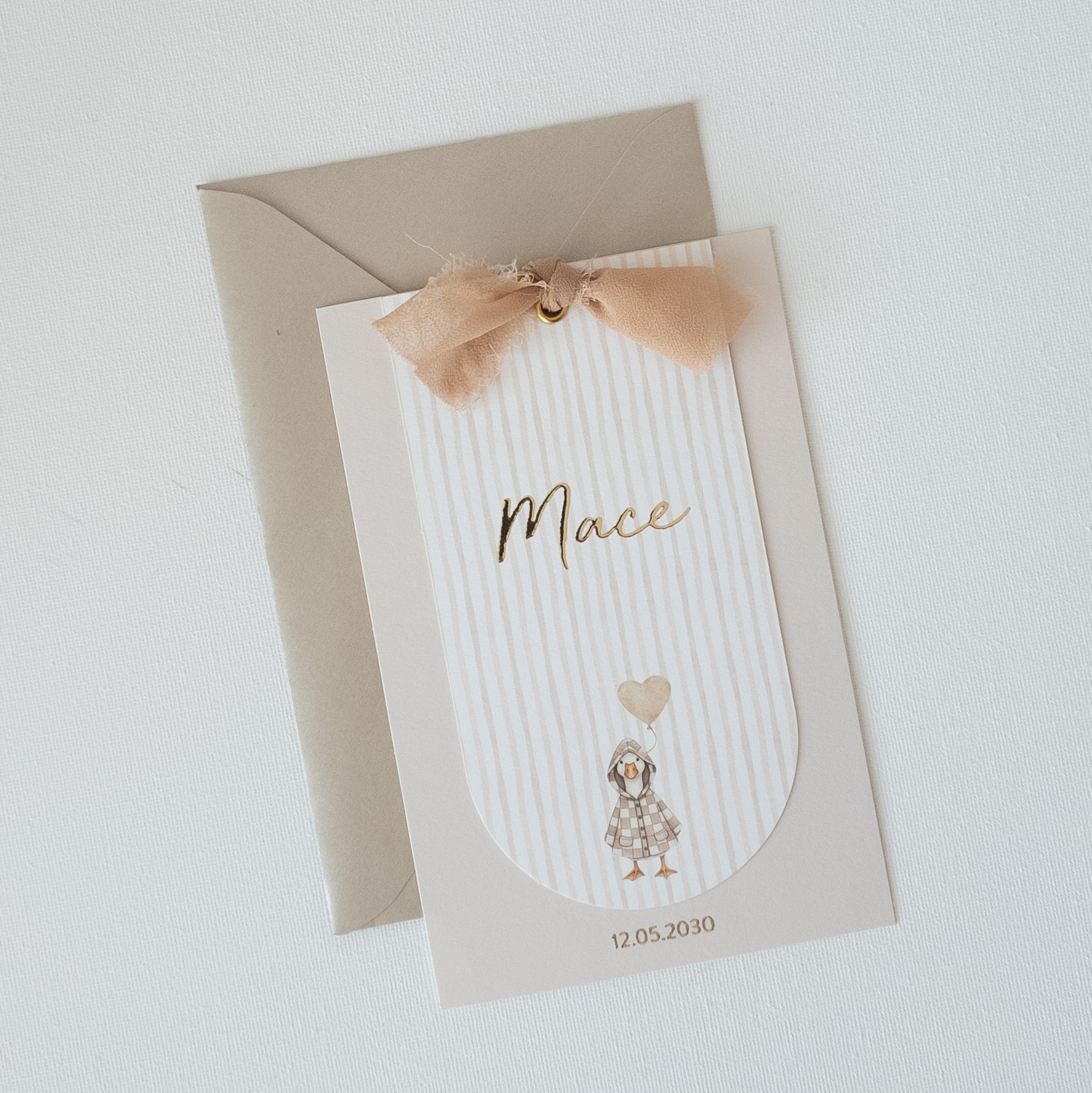 Geboortekaartje met boog streep gans goudfolie beige wit