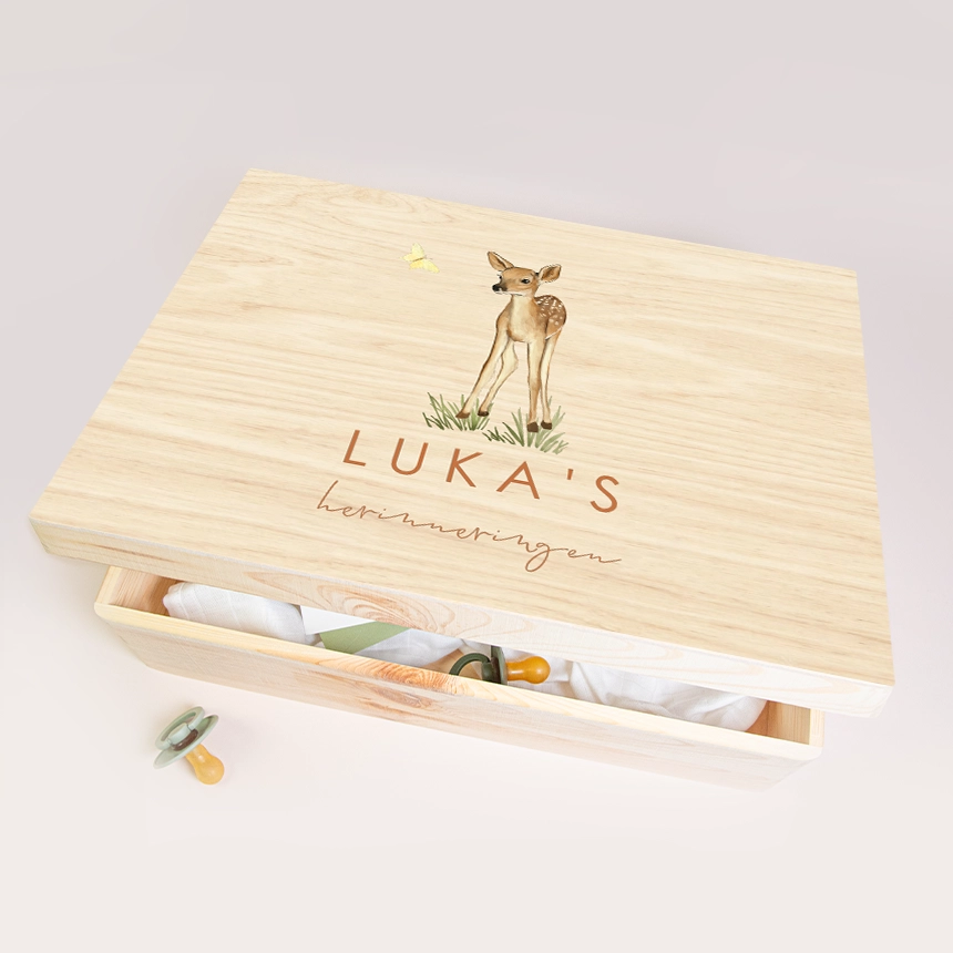 Memorybox met hertje en vlindertje