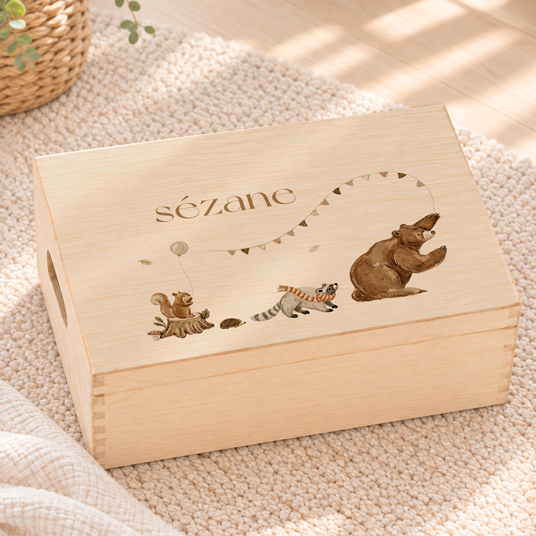 Memorybox baby met illustratie vrolijke bosdieren en naam