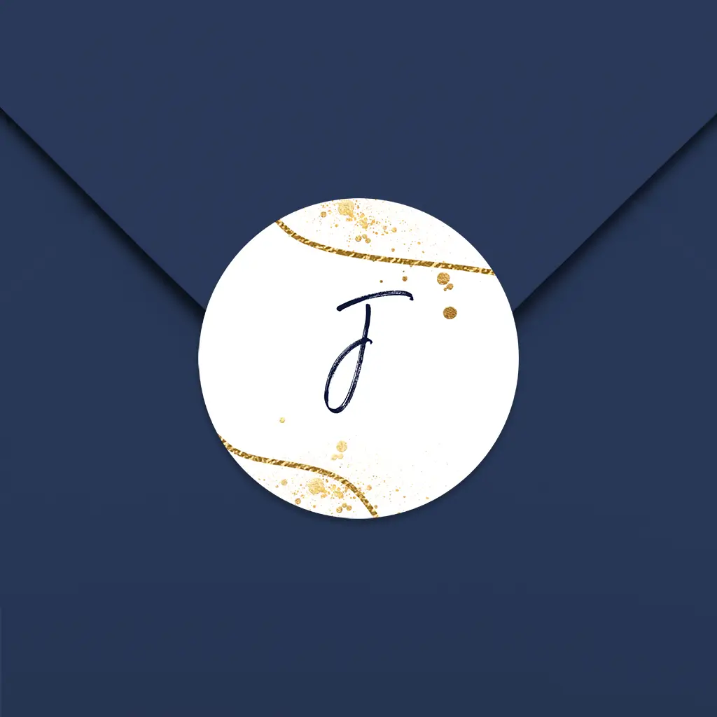 Sluitsticker wit met initiaal en goudlook - per 25 stuks