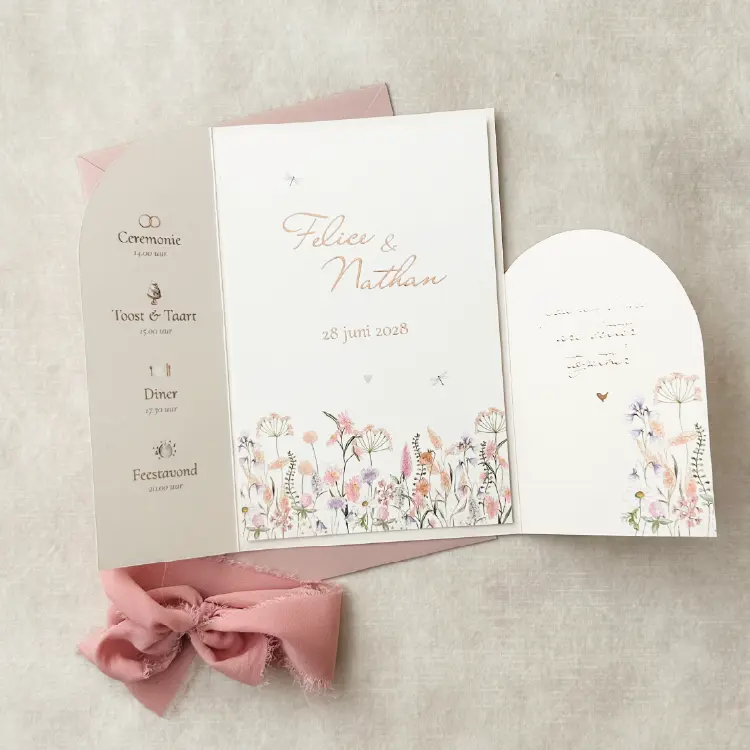 Trouwkaart insteekhoesje veldbloemen lila paars