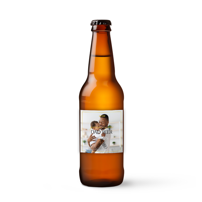 Quadratisches Bieretikett zum Vatertag mit Foto und Bierflaschen