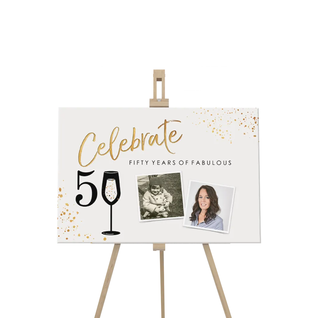 Willkommensschild zum 50 Geburtstag mit zwei Fotos und Sektglas