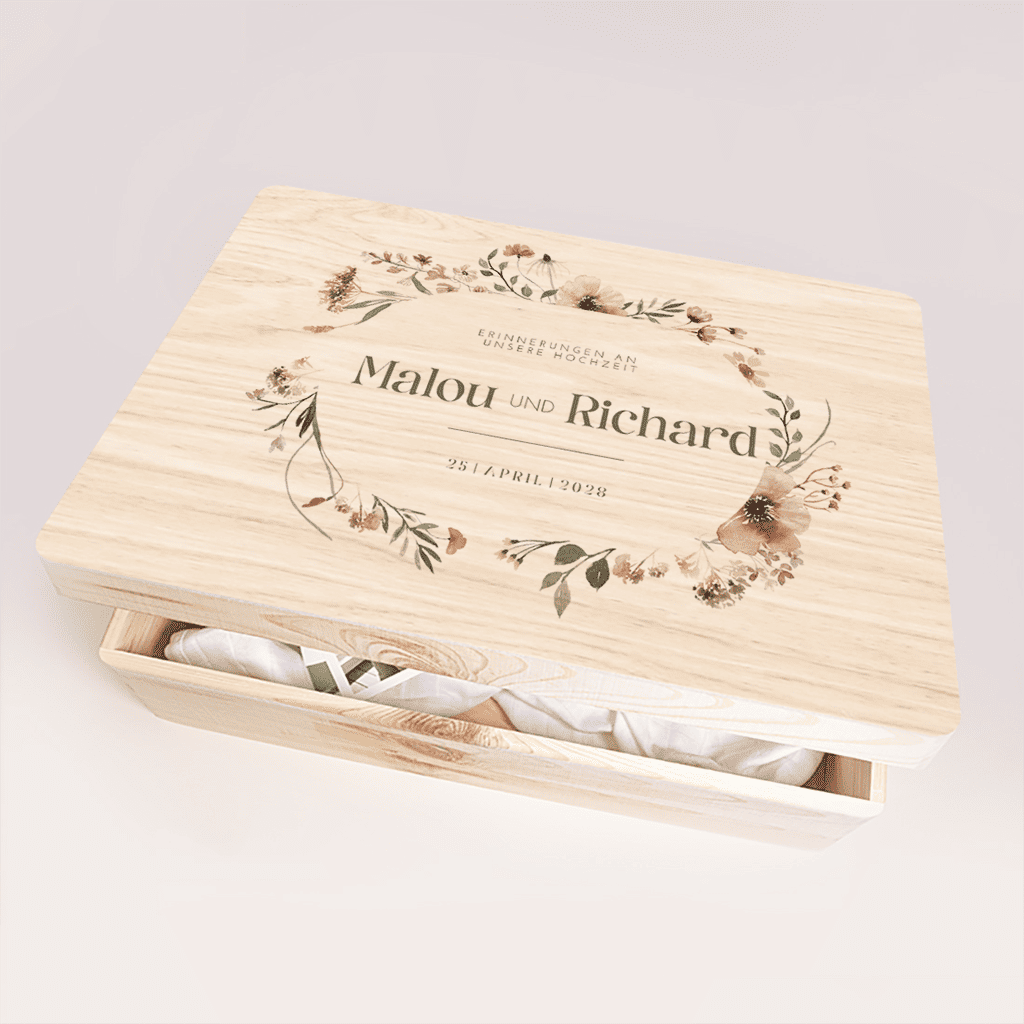 Erinnerungskiste Hochzeit aus Holz mit elegantem Blumenmuster