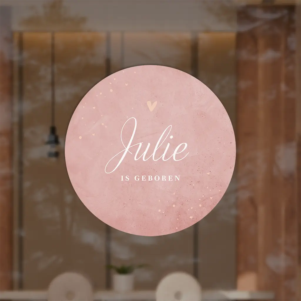 Roze velvet raamsticker met sierlijke tekst en hartje