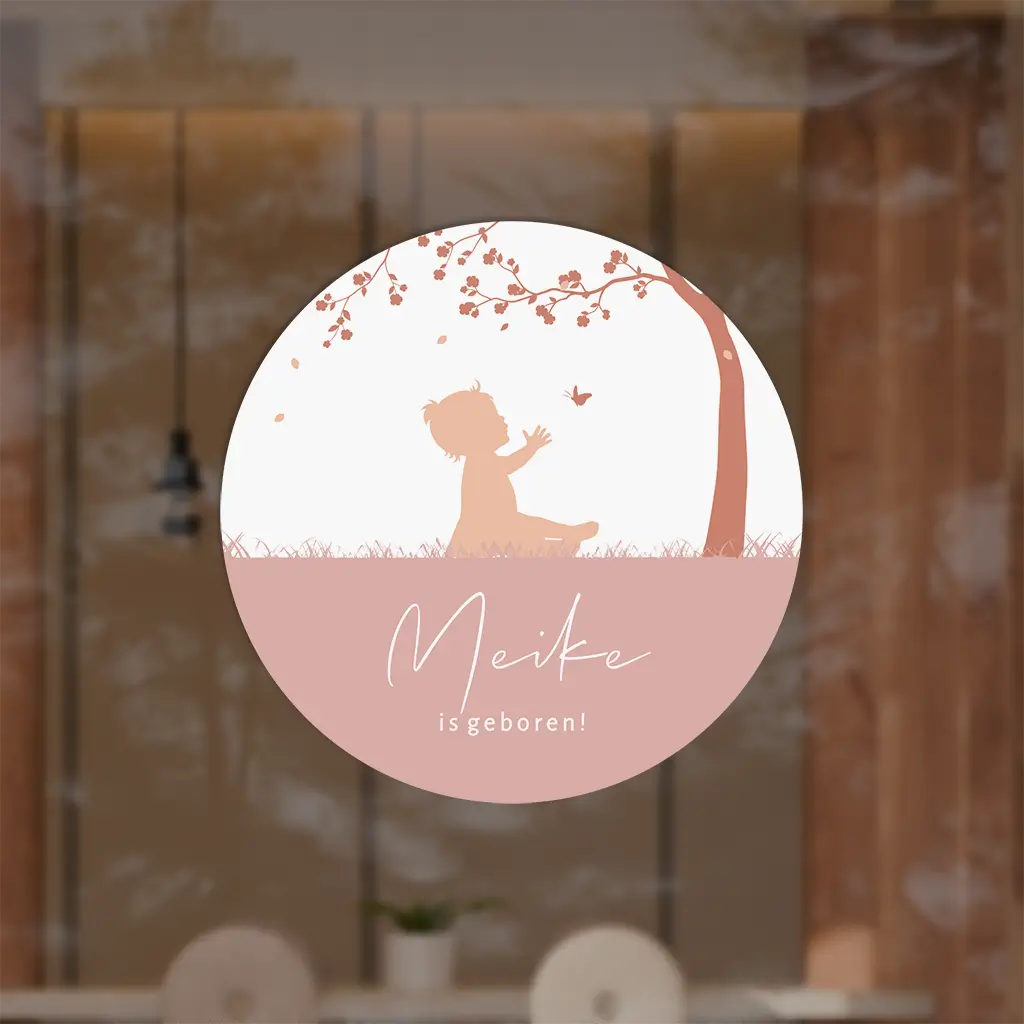 Raamsticker rond silhouetje met boom