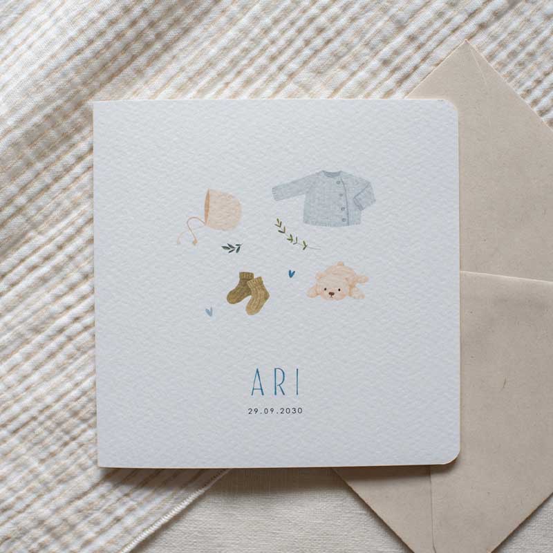 Geboortekaartje jongen baby kleertjes