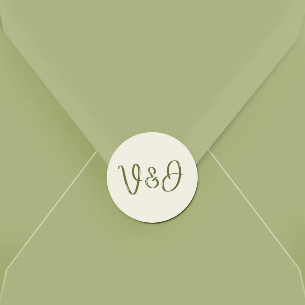 Naamsticker bruiloft in groen met initialen | 25 stuks