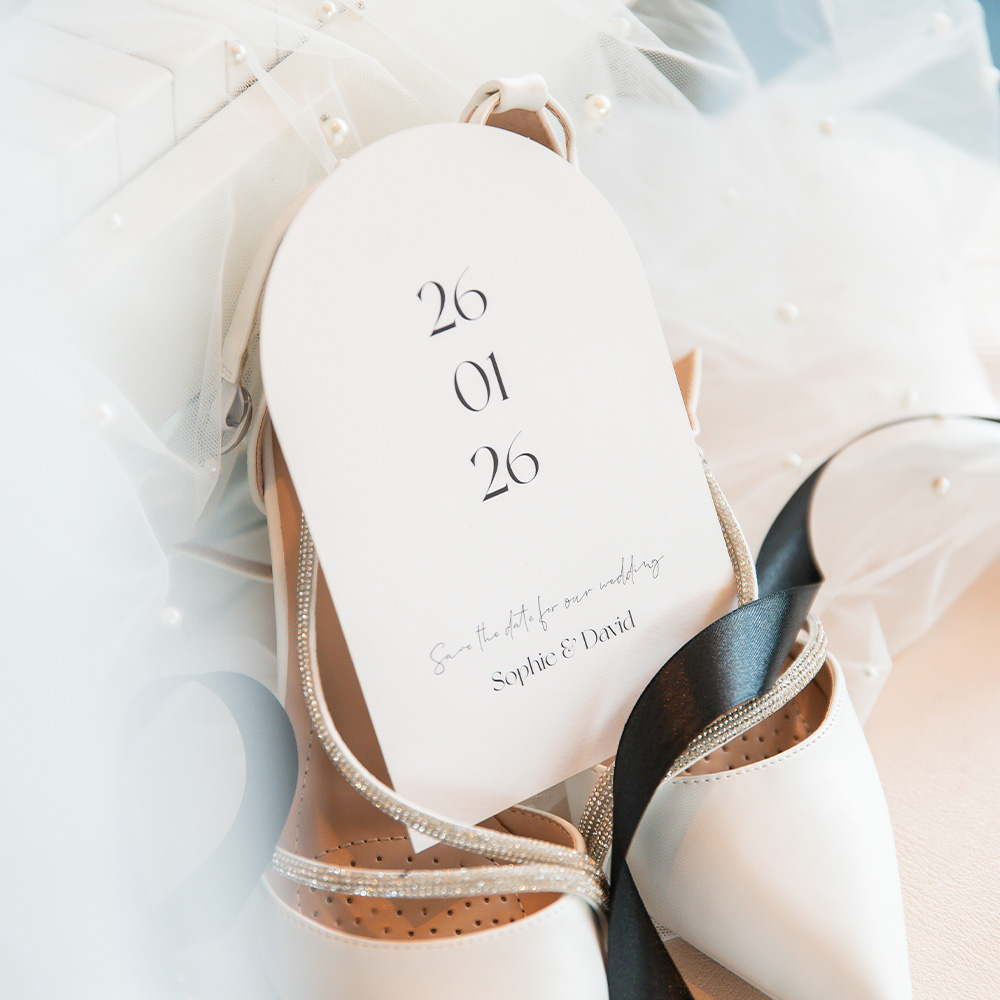 Save the date kaart boogvorm modern chic