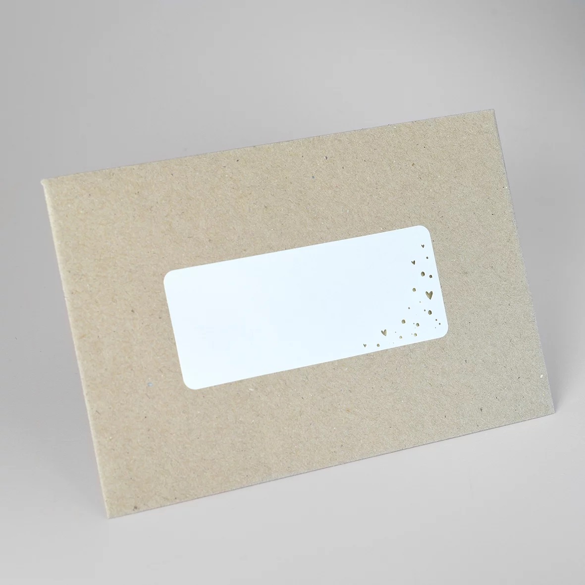 Adressaufkleber mit Sprenkel aus goldenen Herzen und Punkten