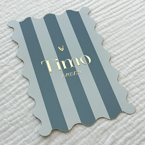 Stanskaart met klassieke strepen jongen