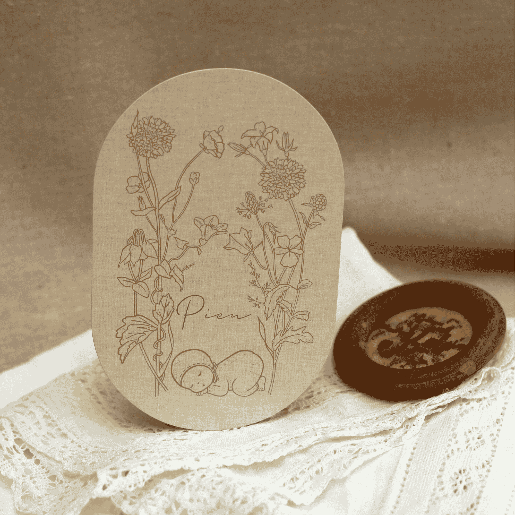 NEUTRAAL GEBOORTEKAARTJE BLOEMEN EN SLAPEND KINDJE