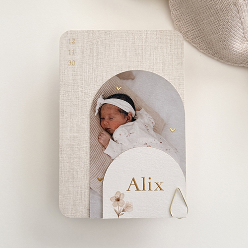 Origineel geboortekaartje meisje met babyfoto en goudfolie