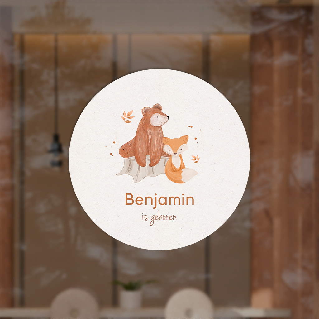 Ronde raamsticker met beer en vos