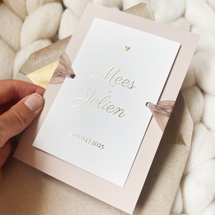 Trouwkaartenset mauve met goudfolie