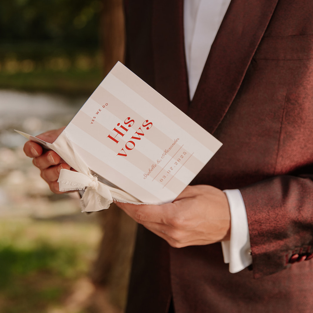 Geloftenboekje bruiloft strepen rood his vows