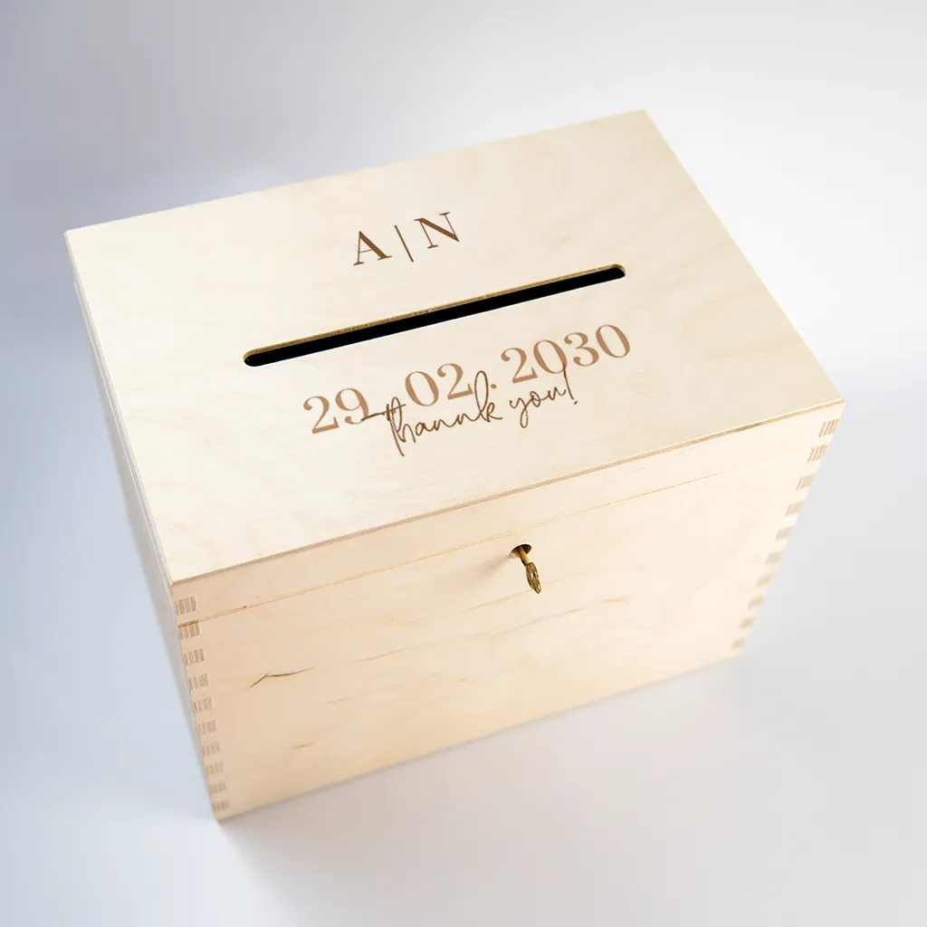 Umschlagbox Hochzeit mit stilvoller Typografie