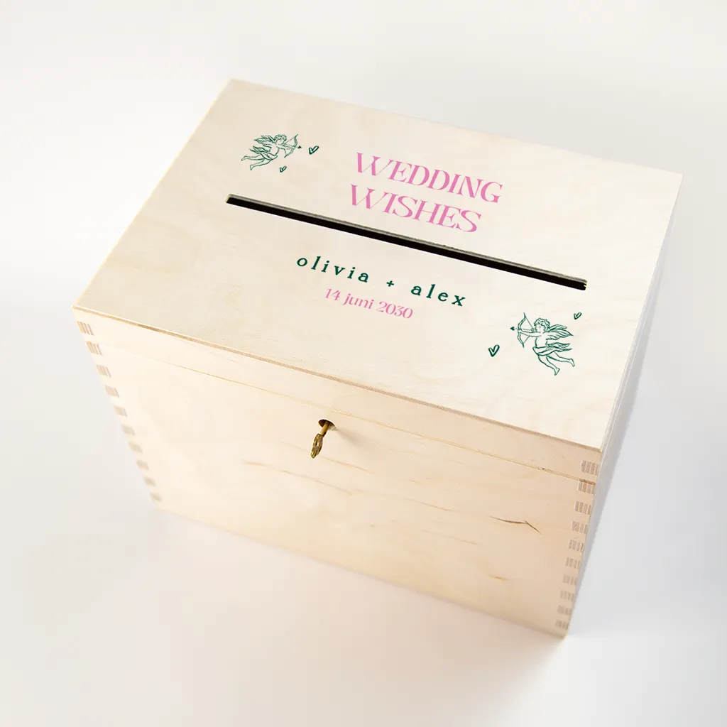 Enveloppenkist bruiloft in groen en roze met Cupido