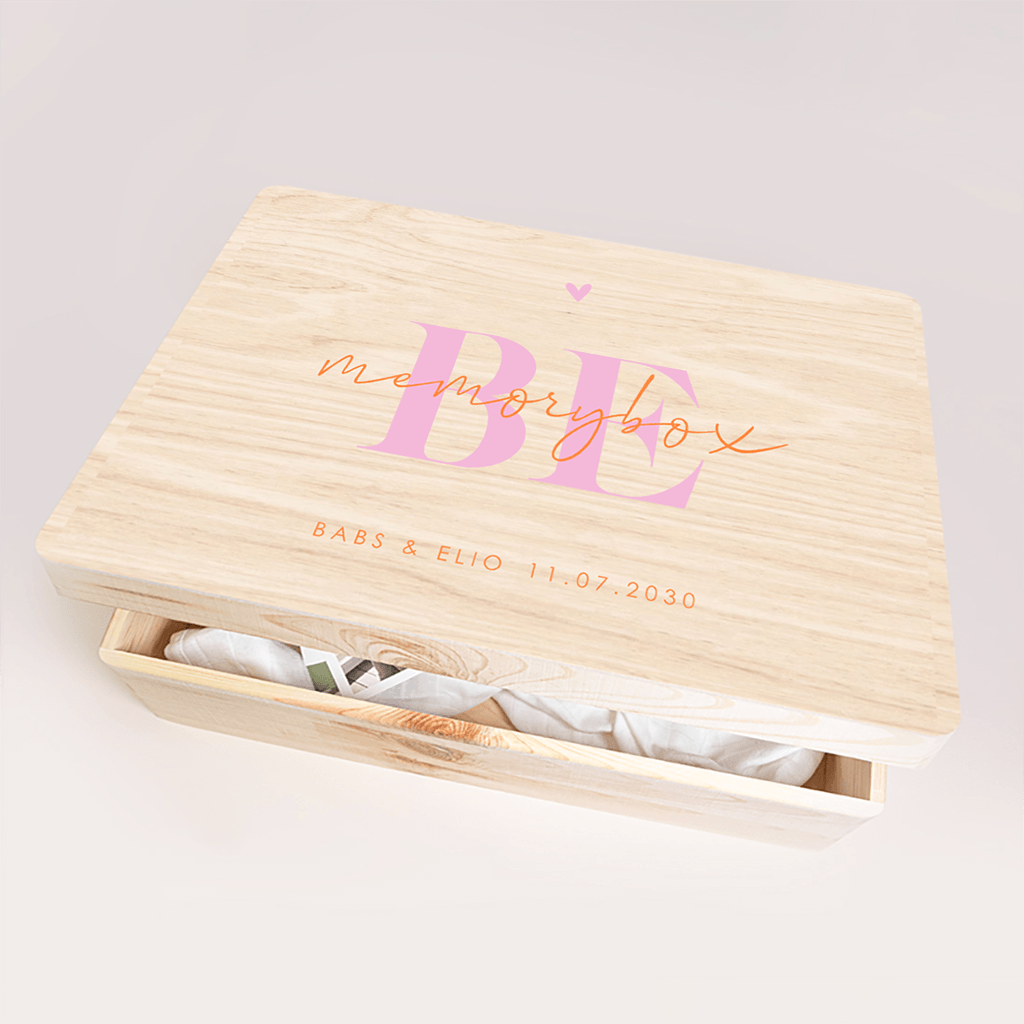 Color blocking memorybox bruiloft met initialen