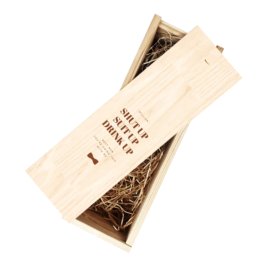 Gepersonaliseerde wijnkist getuige vragen man