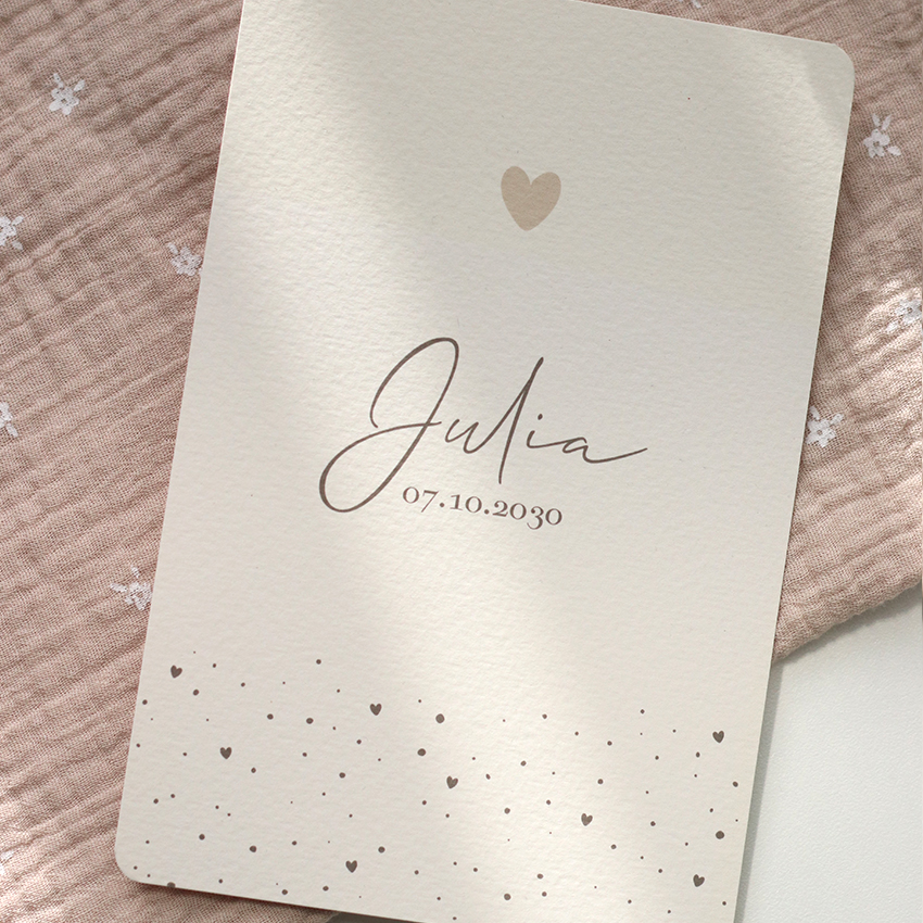 Geboortekaartje enkel neutraal met hartjes