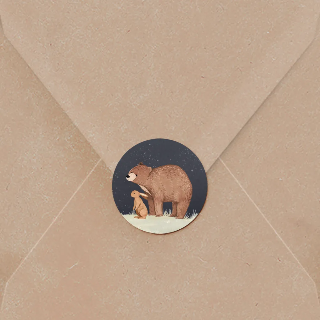 Sluitsticker met beer en konijn in de nacht