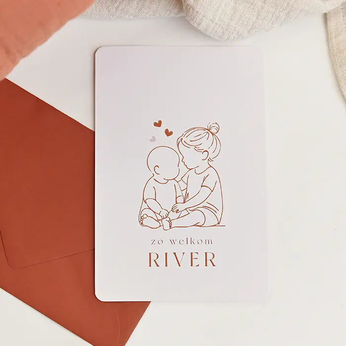 Lief geboortekaartje met lijntekening van grote zus en baby