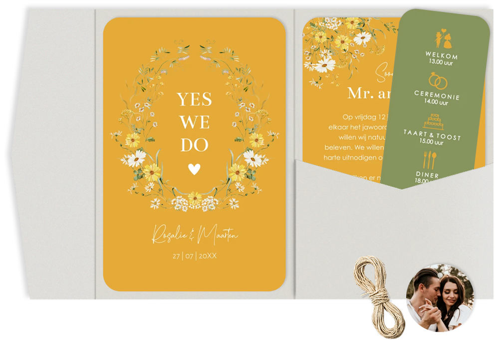 Pocketfold trouwkaart set okergeel veldbloemen
