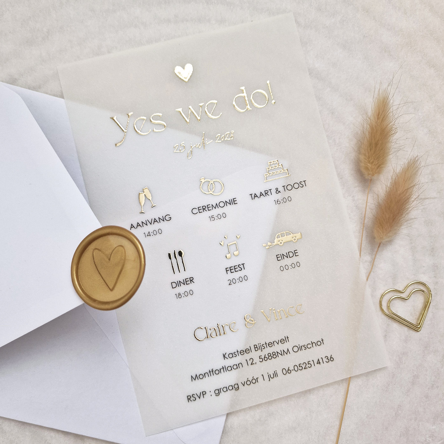 Trouwkaart kalkpapier trouw icoontjes goudfolie