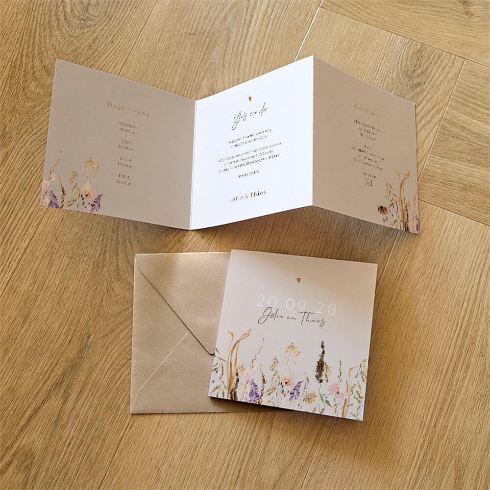 Bloemen zigzag trouwkaart