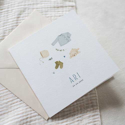 Geboortekaartje jongen baby kleertjes