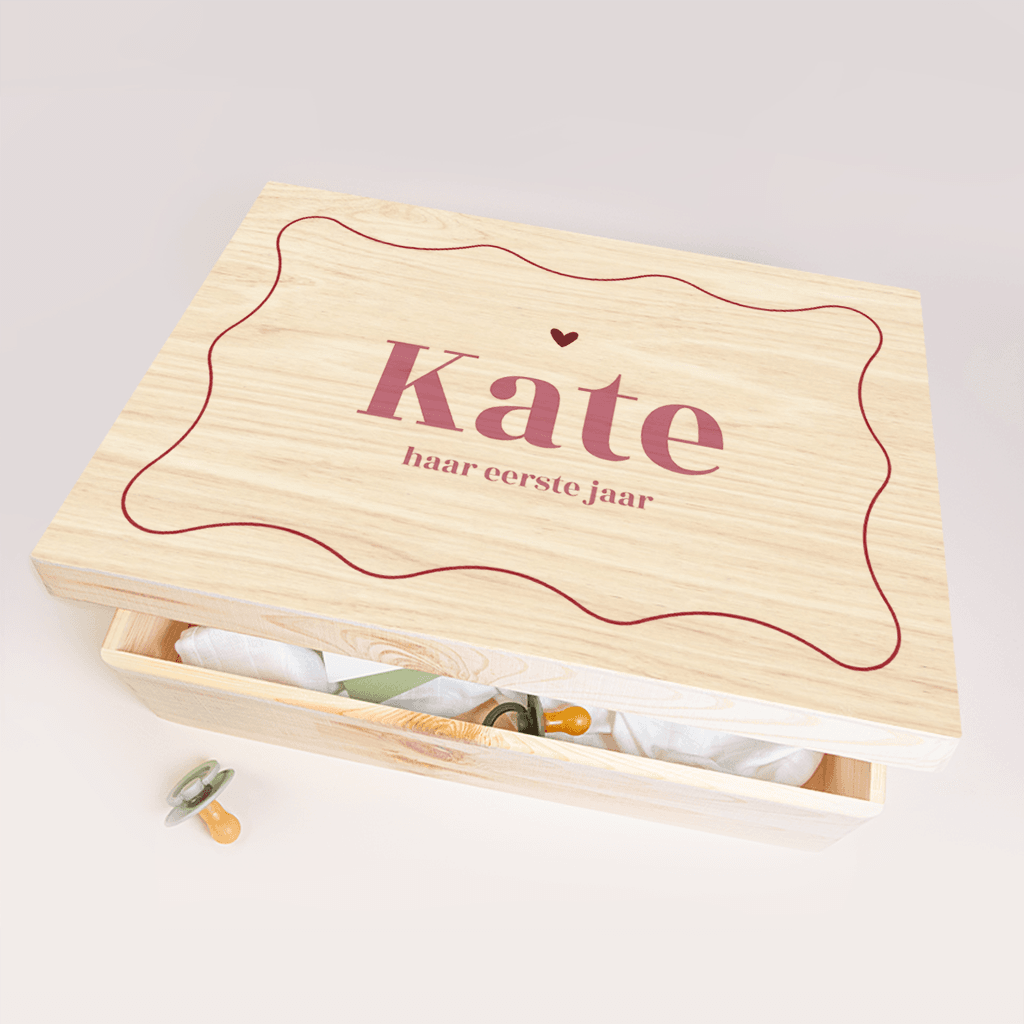 Memorybox geboorte meisje met golvend kader en hartje
