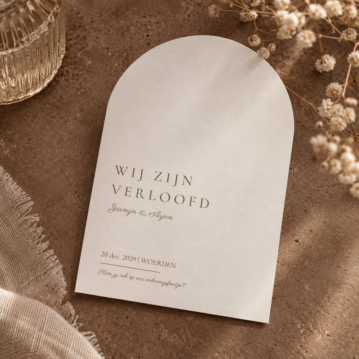 Boogvorm save the date beige met bruin