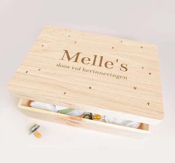 Herinneringsdoos neutraal met hartjes