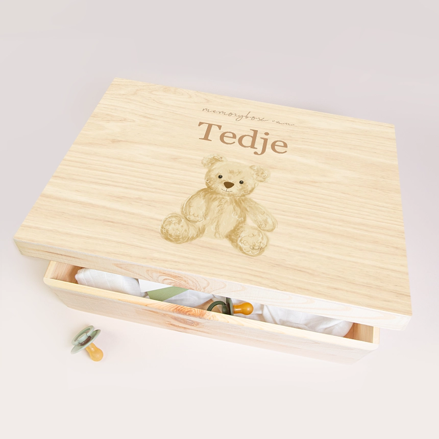 Memorybox met teddybeertje in neutrale tinten