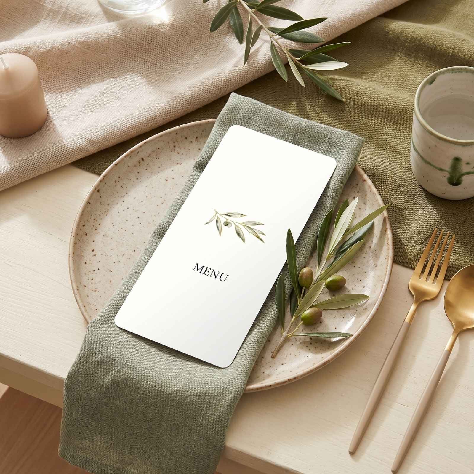 Menukaart olijftakje goudfolie beige groen