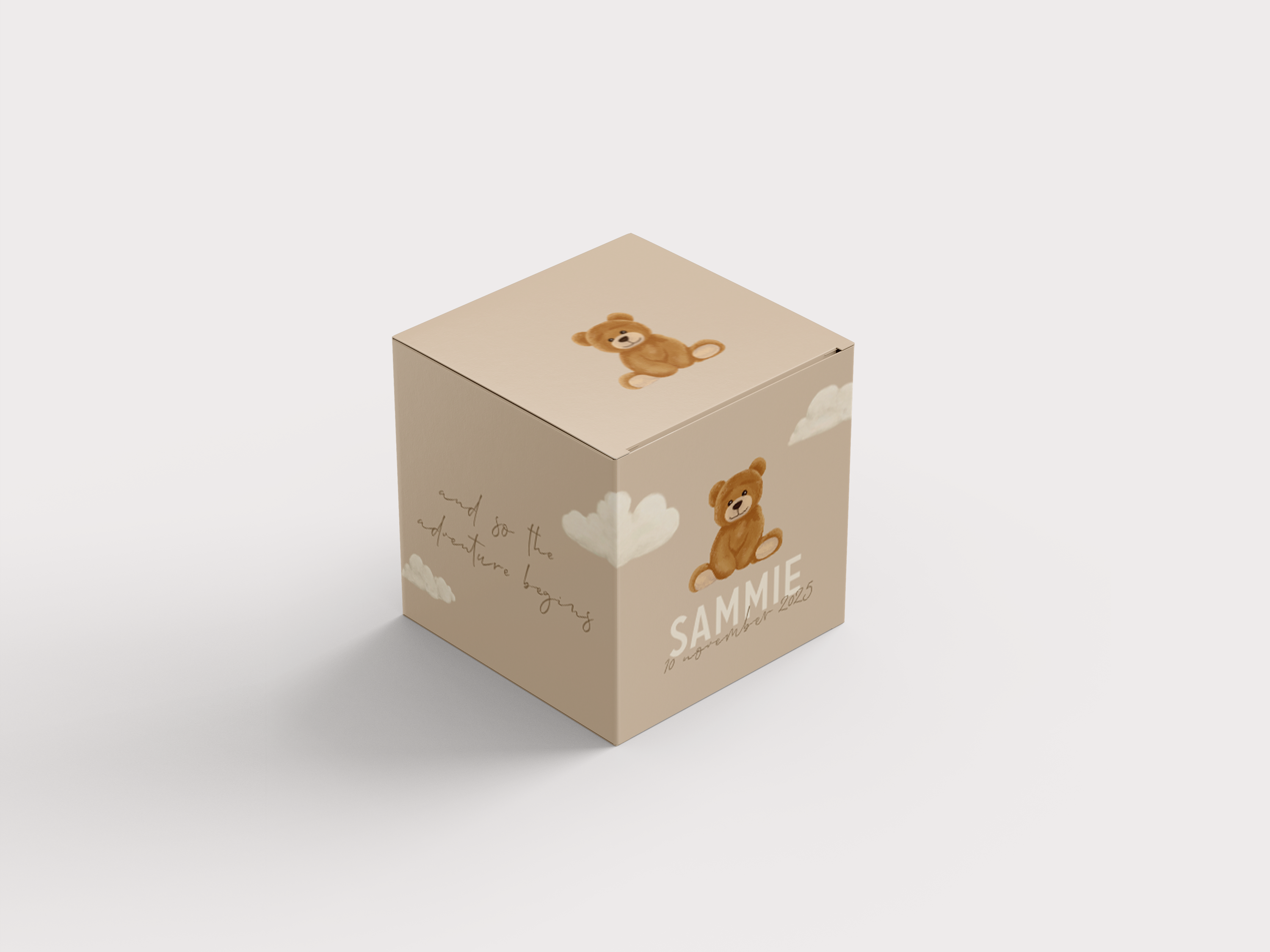 Doopsuikerdoosje beige met teddybeer en wolkjes